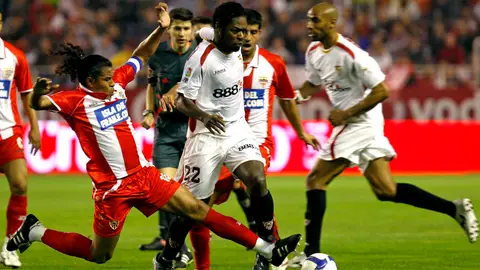 Santi Acasiete en un partido frente al Sevilla Onda Cero Almeria
