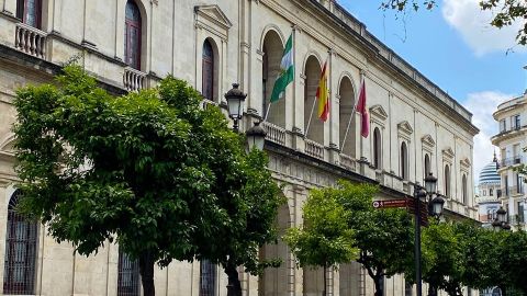 Fachada principal del Ayuntamiento de Sevilla
