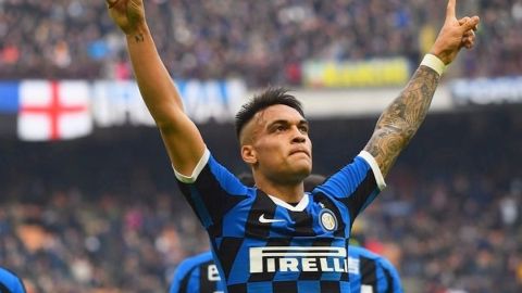 Lautaro Mart&iacute;nez celebra un gol