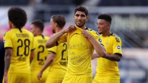 Achraf Hakimi celebra un gol