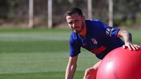 Sa&uacute;l &Ntilde;&iacute;guez, en un entrenamiento con el Atl&eacute;tico