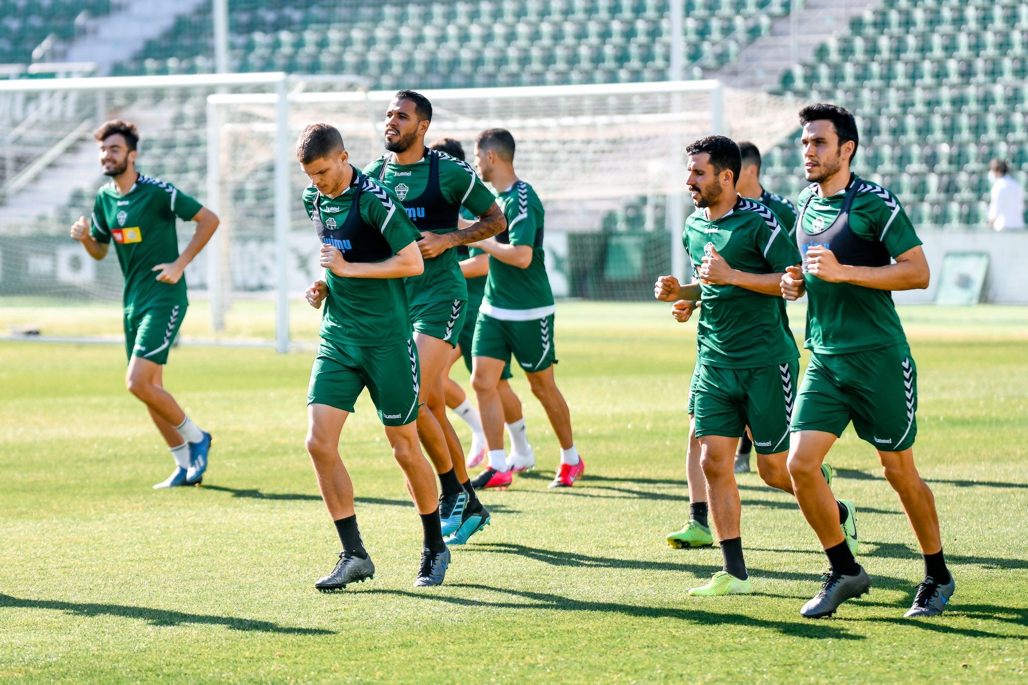 El Elche CF recupera la normalidad: este lunes retoma los entrenamientos con todos los futbolistas El Elche CF recupera la normalidad: este lunes retoma los entrenamientos con todos los futbolistas