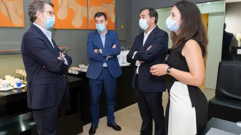 Visita de Feijoo a un dos Hospitales de garda Visita de Feijoo a un dos Hospitales de garda