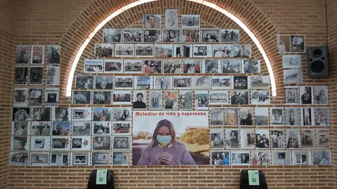 La Iglesia de María Auxiliadora acoge una exposición con fotografías de cerca de 2000 personas Iglesia