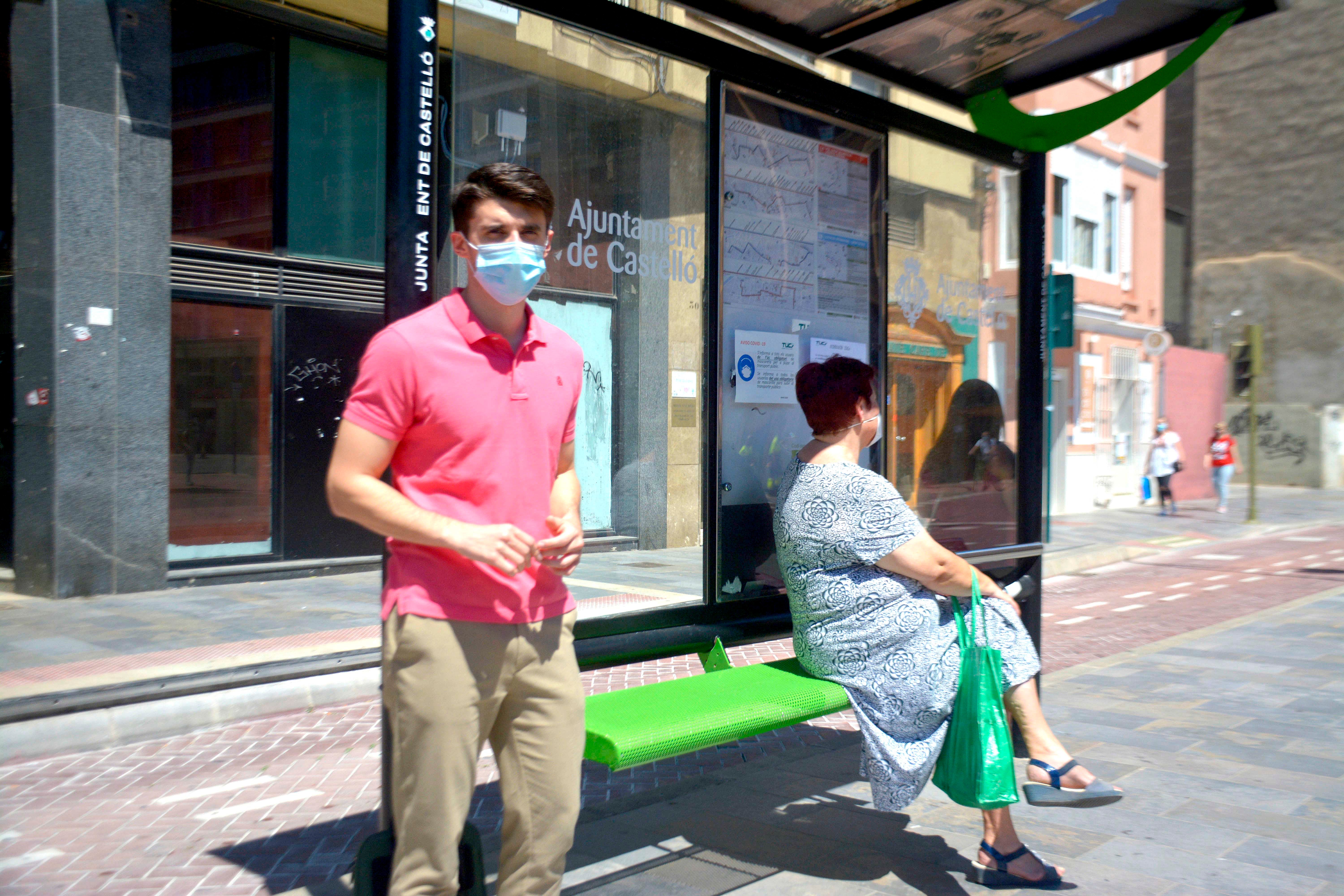 Castelló reactiva la ORA y recupera el servicio de autobús Castelló reactiva la ORA y recupera el servicio de autobús