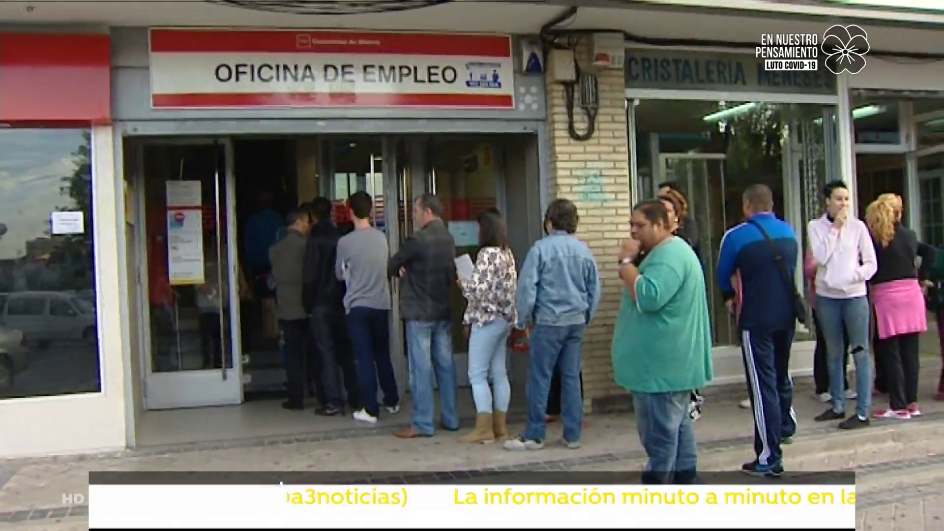 El paro baja en 3.565 en julio en la Comunitat, un 0,84%, menos que la media El paro baja en 3.565 en julio en la Comunitat, un 0,84%, menos que la media