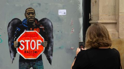 Grafiti de TVBOY en Barcelona en homenaje a George Floyd