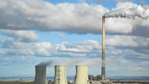 La central térmica de Andorra cierra sus puertas. La central térmica de Andorra cierra sus puertas.