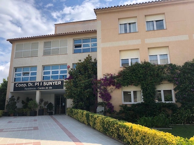 Les residències de la tercera edat ja reben visites de familiars Les residències de la tercera edat ja reben visites de familiars