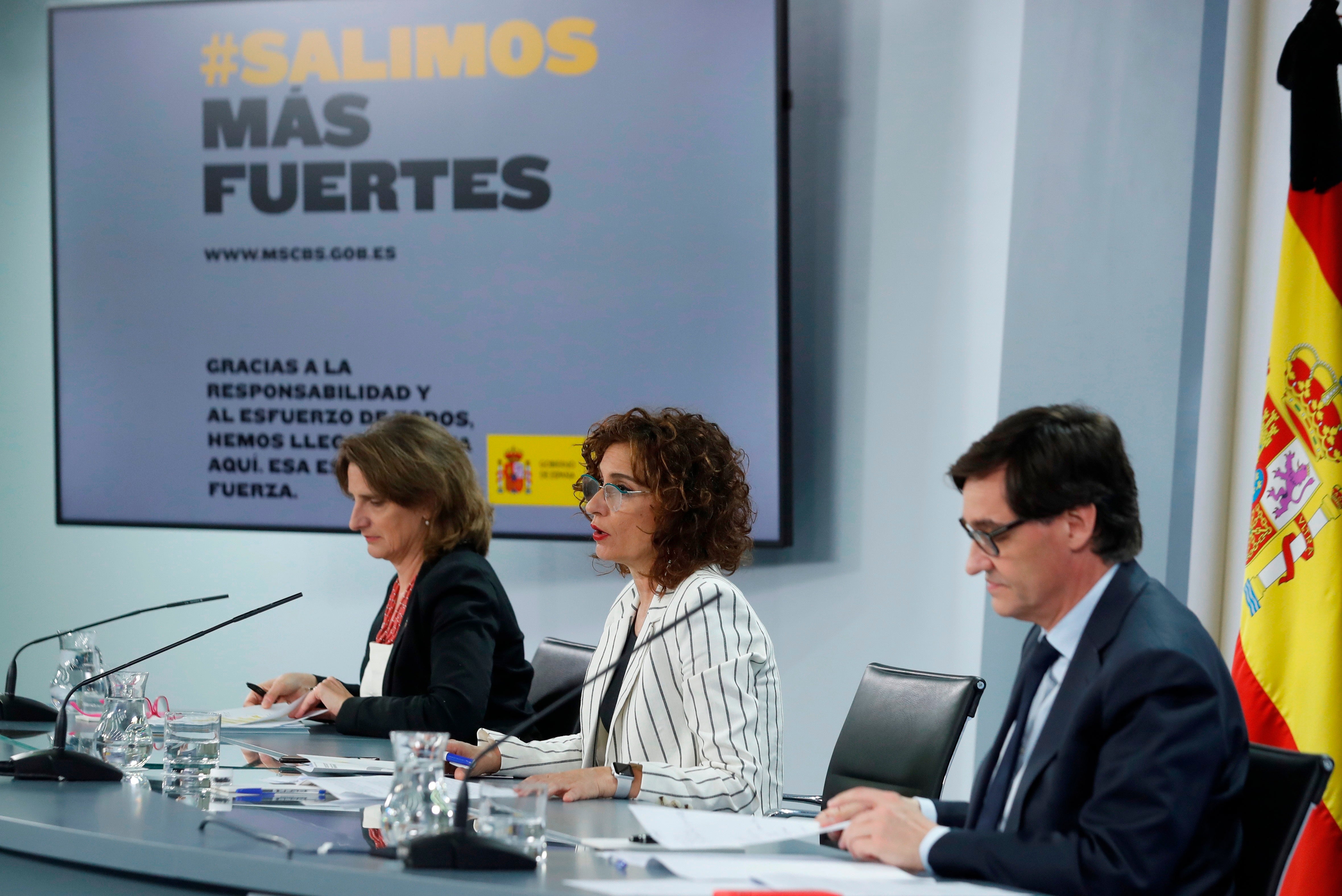 El Gobierno asegura que el "duro confinamiento" de España explica una desescalada "rápida y segura" El Gobierno asegura que el "duro confinamiento" de España explica una desescalada "rápida y segura"