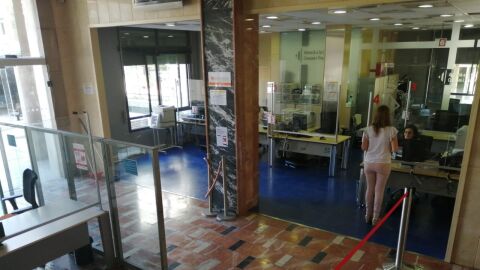 Per poder comen&ccedil;ar la reobertura d&acute;aquesta espai l&acute;Ajuntament ha adaptat la planta baixa per complir amb les mesures de protecci&oacute;. 