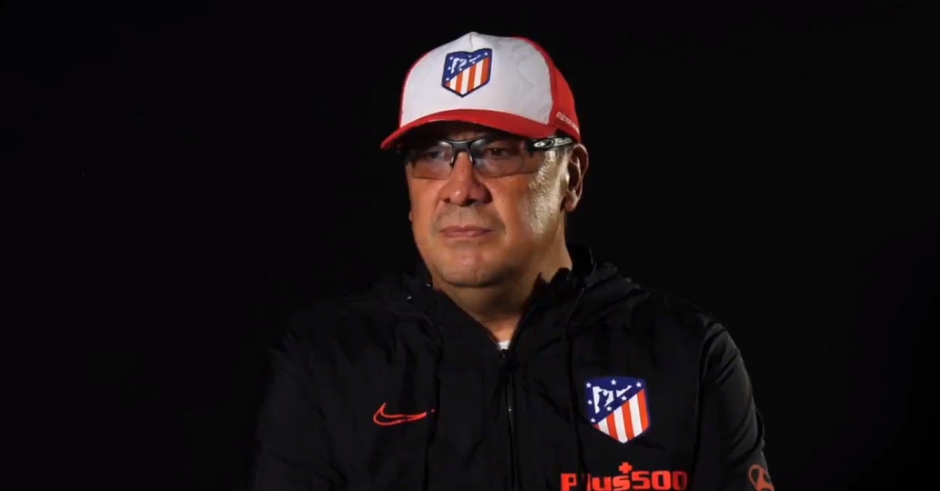 El 'Mono' Burgos anuncia que se marcha del Atlético para comenzar su etapa como primer entrenador El 'Mono' Burgos anuncia que se marcha del Atlético para comenzar su etapa como primer entrenador