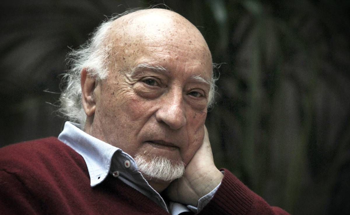 Manuel Vicent nos cuenta la historia del artículo "Milagro en el espejo velado" Manuel Vicent nos cuenta la historia del artículo "Milagro en el espejo velado"