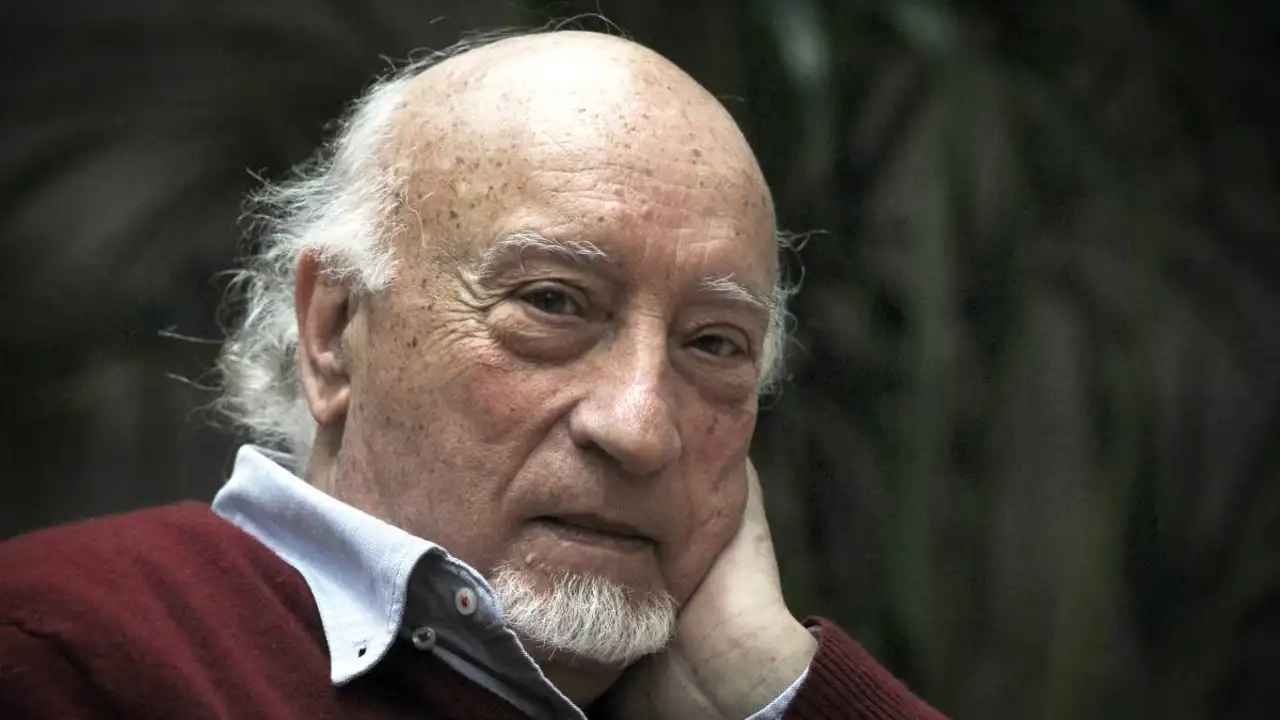 Manuel Vicent. Manuel Vicent.