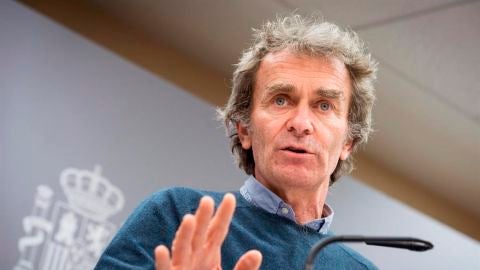 El director del Centro de Coordinaci&oacute;n de Alertas y Emergencias Sanitarias, Fernando Sim&oacute;n, durante una rueda de prensa.