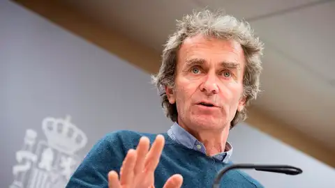 El director del Centro de Coordinación de Alertas y Emergencias Sanitarias, Fernando Simón, durante una rueda de prensa. El director del Centro de Coordinación de Alertas y Emergencias Sanitarias, Fernando Simón, durante una rueda de prensa.