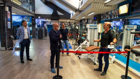 Manuel Baltar, na s&uacute;a visita, hoxe, ao Pazo dos Deportes Paco Paz