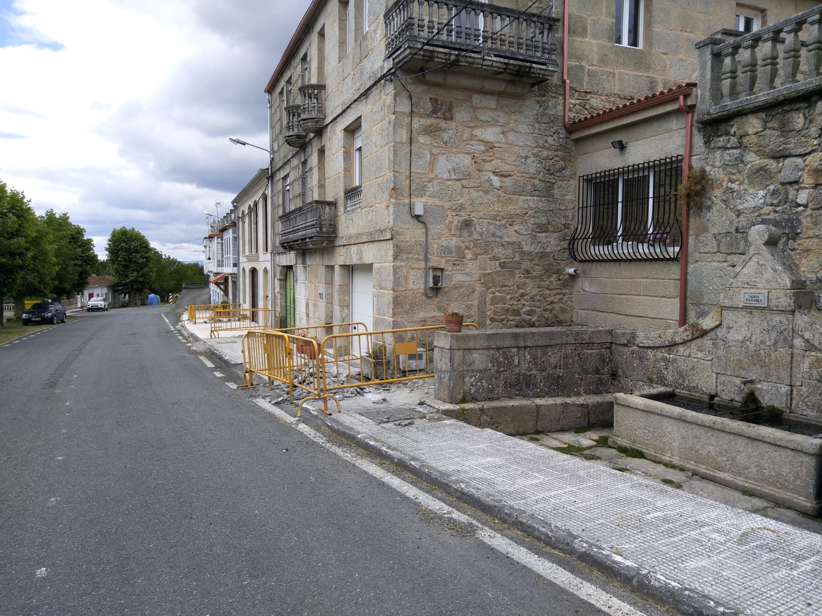 Obras de mellora da estrada OU-154, no concello de Piñor Obras de mellora da estrada OU-154, no concello de Piñor