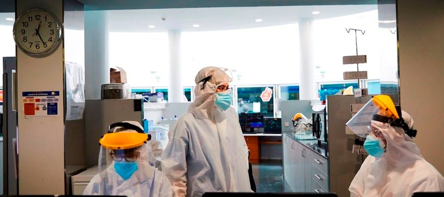 Profesionales sanitarios del Hospital del Mar de Barcelona Profesionales sanitarios del Hospital del Mar de Barcelona