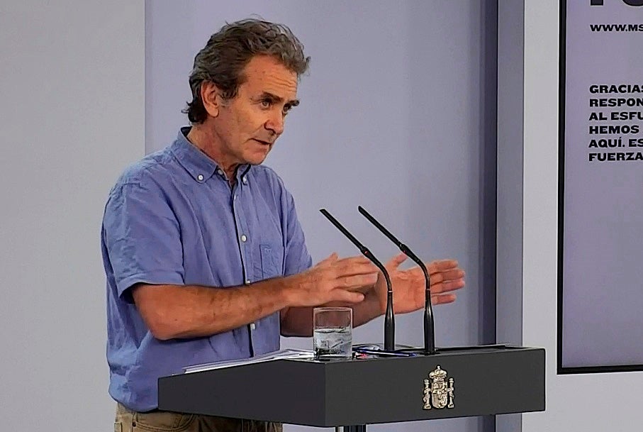 Fernando Simón: "No podemos tener niños de 4, 5 o 6 años sentados en una silla varias horas sin moverse" Fernando Simón: "No podemos tener niños de 4, 5 o 6 años sentados en una silla varias horas sin moverse"