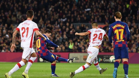 Leo Messi, en acci&oacute;n ante el Mallorca