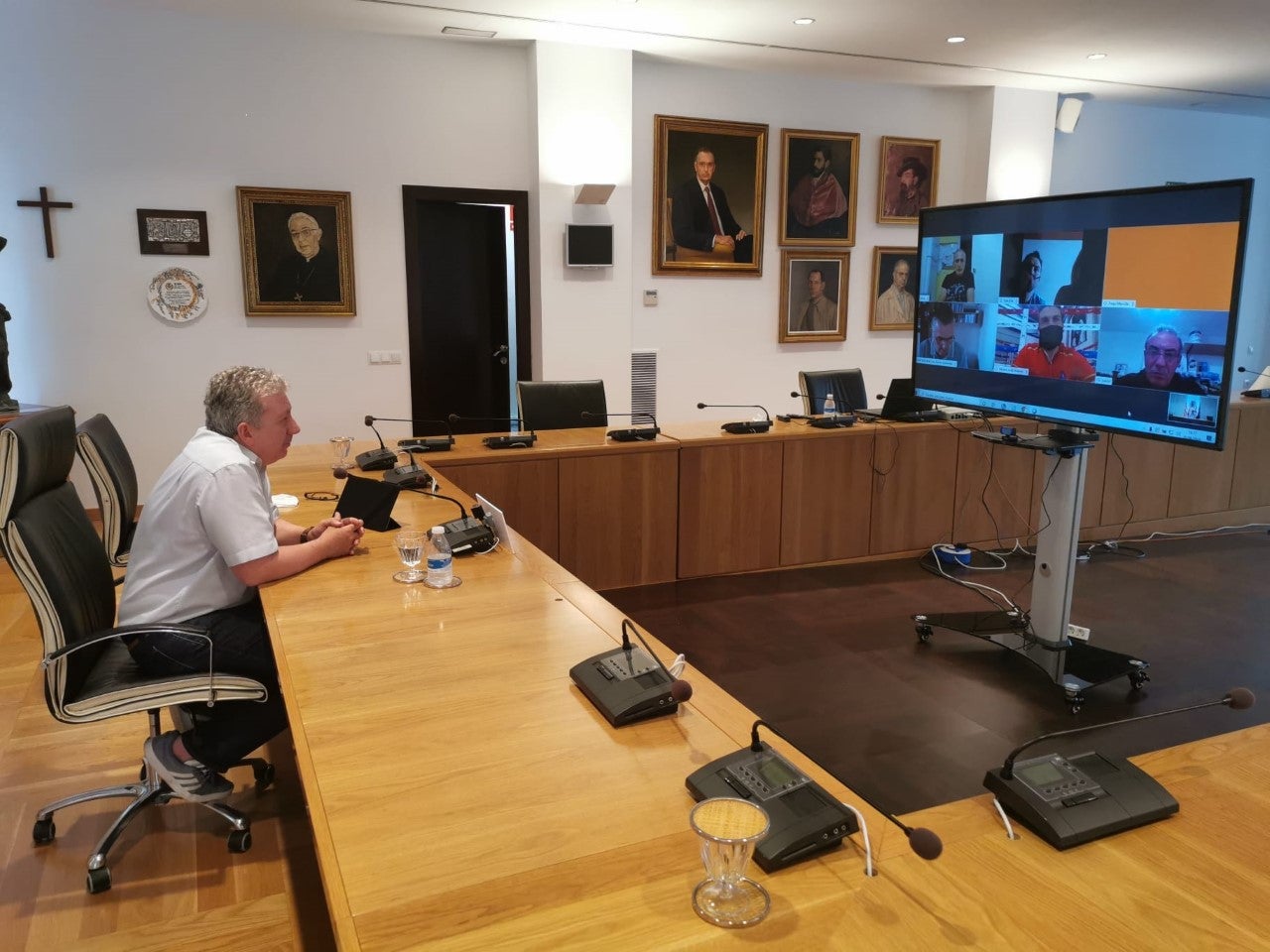 El SME acorda amb els gimnasos privats obrir les instal-lacions en juliol El SME acorda amb els gimnasos privats obrir les instal-lacions en juliol