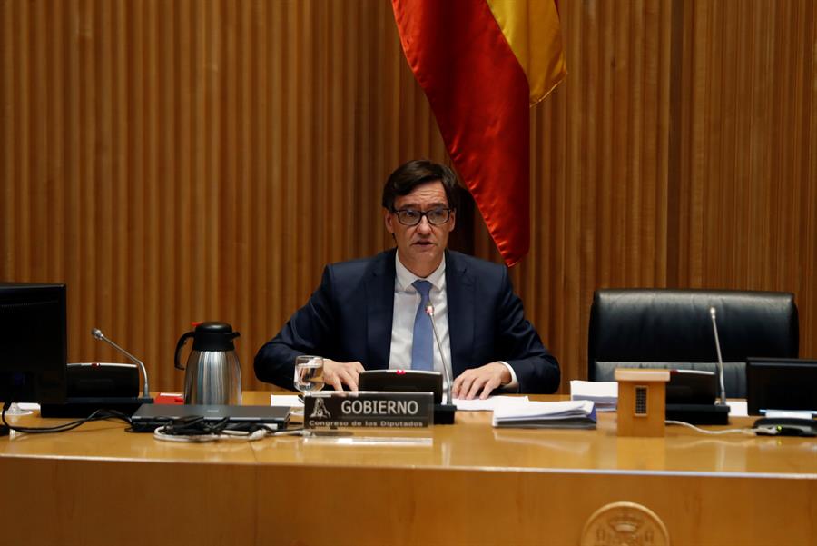 Illa se compromete a recuperar la inversión en Sanidad hasta el 7 % del PIB Illa se compromete a recuperar la inversión en Sanidad hasta el 7 % del PIB