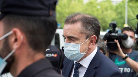 Jos&eacute; Manuel Franco sale de los juzgados tras declarar ante la jueza