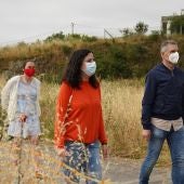 Visita de Noa Presas os terreos donde se ubicará centro de saude do Vinteún