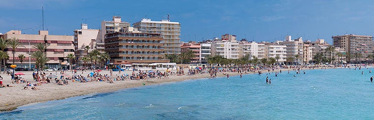 Santa Pola comienza a reabrir al baño sus playas recomendando una estancia máxima de cuatro horas Santa Pola comienza a reabrir al baño sus playas recomendando una estancia máxima de cuatro horas