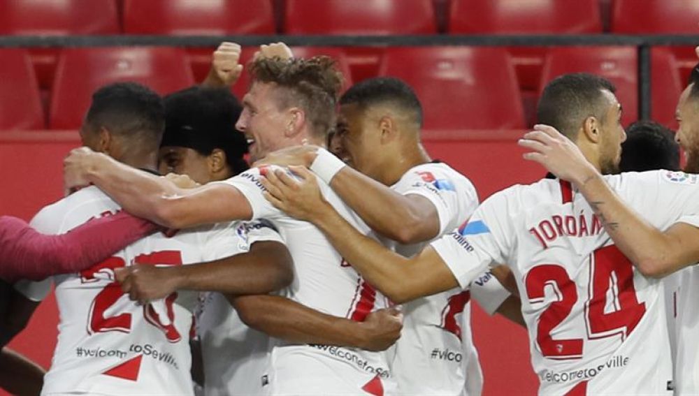  Críticas a los futbolistas del Sevilla por la celebración del segundo gol al Betis en la vuelta de la Liga
