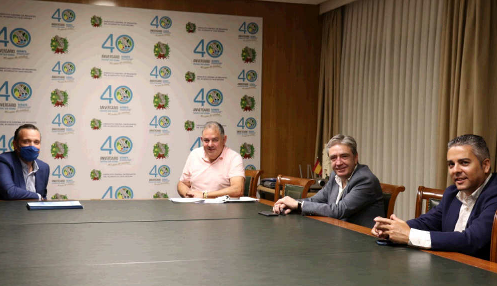 Joaquín Segado: "El PP siempre ha sido y será el partido de los agricultores". Joaquín Segado: "El PP siempre ha sido y será el partido de los agricultores".