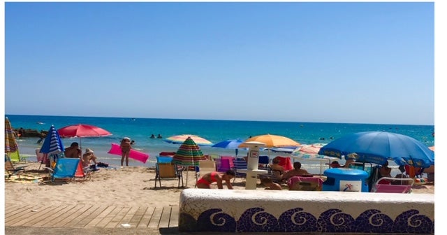 La Generalitat Valenciana contratará a 1.000 jóvenes como auxiliares de playa La Generalitat Valenciana contratará a 1.000 jóvenes como auxiliares de playa