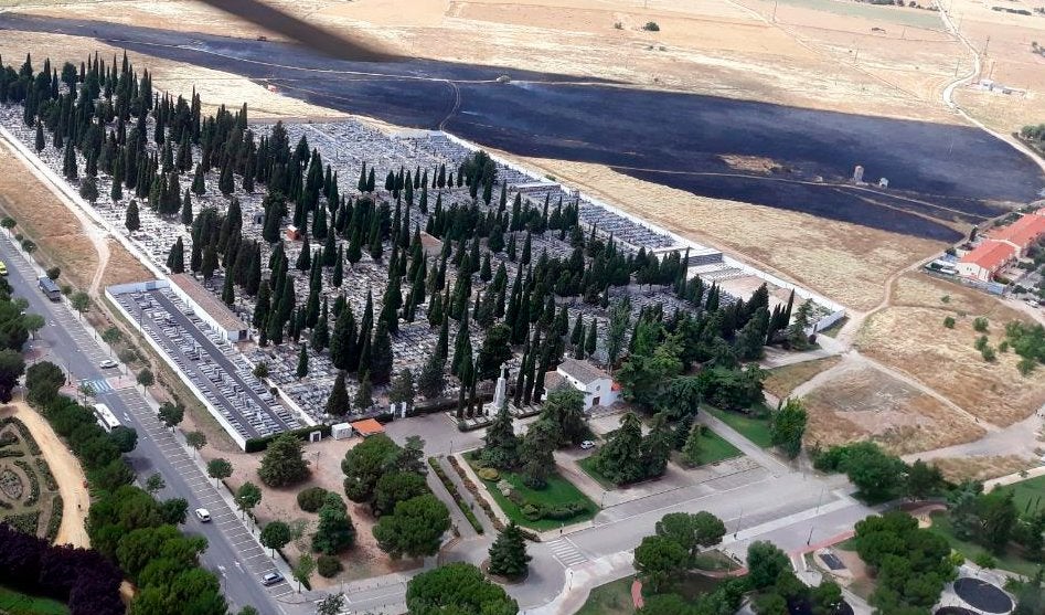 Controlado un incendio cerca del cementerio de Ciudad Real Controlado un incendio cerca del cementerio de Ciudad Real