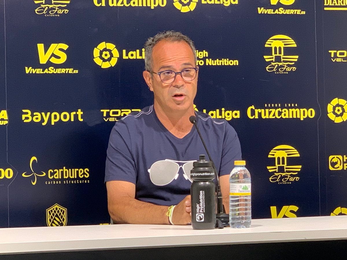 Álvaro Cervera: "Todavía nos creemos que estamos jugando contra el Real Madrid" Álvaro Cervera: "Todavía nos creemos que estamos jugando contra el Real Madrid"
