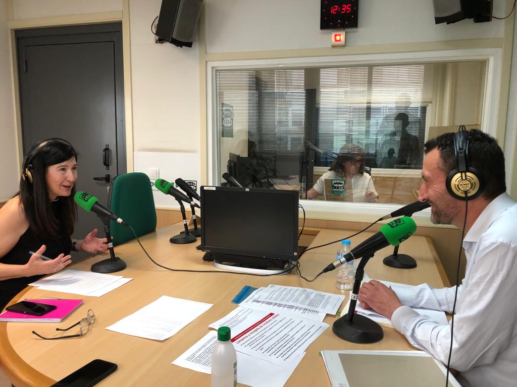 Carlos González confirma la adjudicación de la nueva contrata de limpieza para antes del verano Carlos González confirma la adjudicación de la nueva contrata de limpieza para antes del verano