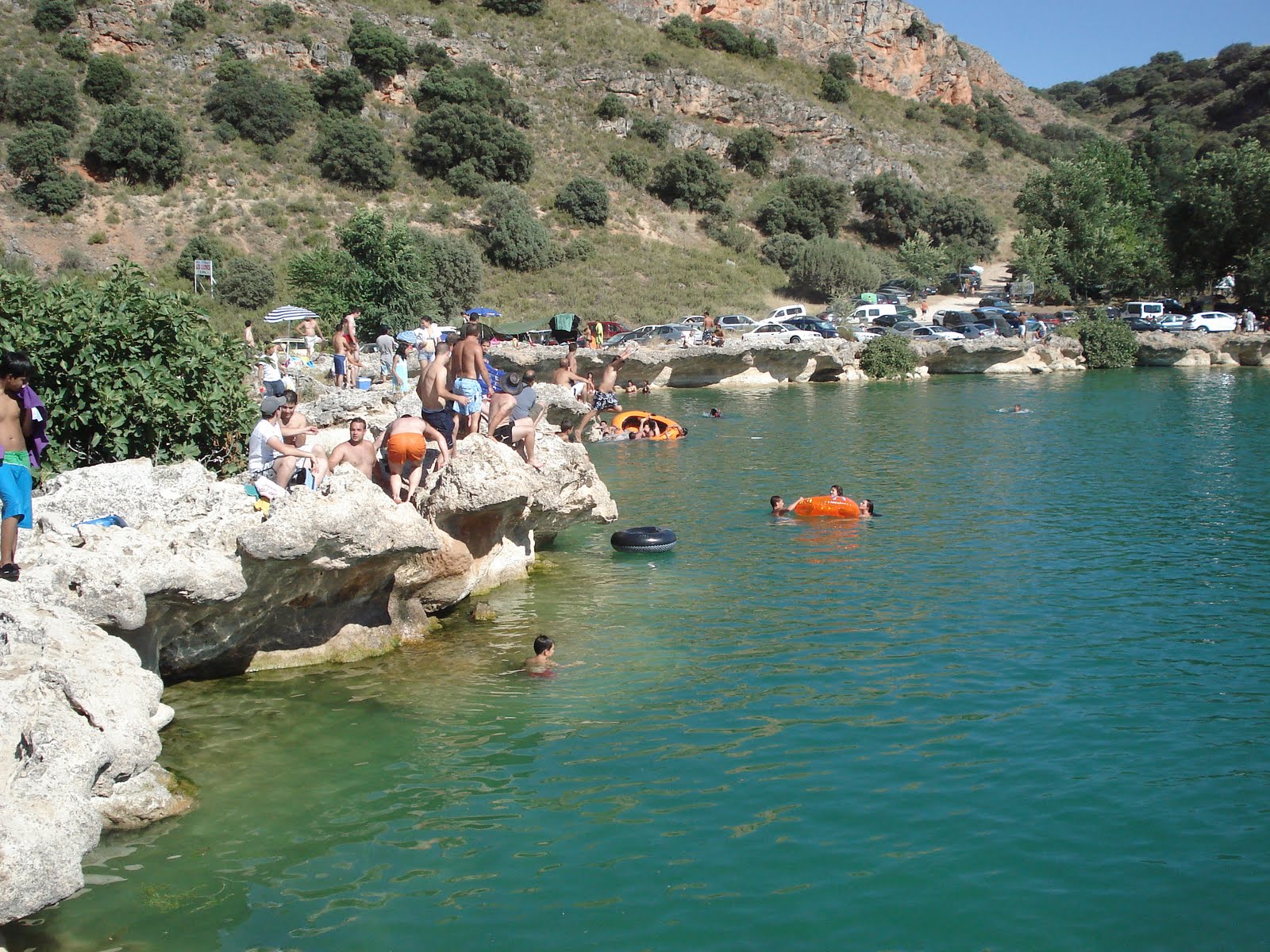 Poca afluencia de público en el primer fin de semana de baño en las Lagunas de Ruidera Poca afluencia de público en el primer fin de semana de baño en las Lagunas de Ruidera