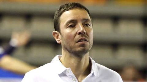 Diego Dorado, t&eacute;cnico del Balonmano Nava
