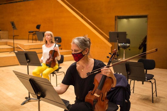 LA CIUTAT, AMB MARC NAVARRO LA CIUTAT, AMB MARC NAVARRO