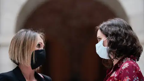 Cristina Sánchez y la presidenta de la Comunidad de Madrid, Isabel Díaz Ayuso Cristina Sánchez y la presidenta de la Comunidad de Madrid, Isabel Díaz Ayuso