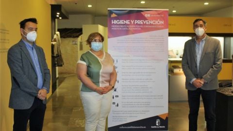 Carmen Olmedo durante la visita que ha realizado al Museo Provincial de Ciudad Real Carmen Olmedo durante la visita que ha realizado al Museo Provincial de Ciudad Real