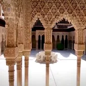 Reabre la Alhambra de Granada tras permanecer tres meses cerrada por el coronavirus Reabre la Alhambra de Granada tras permanecer tres meses cerrada por el coronavirus