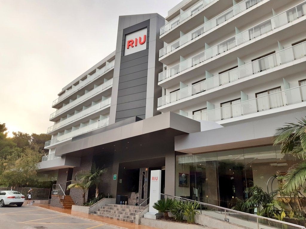 Directiva de Riu: "El plan piloto va a ser un éxito y alargaremos la temporada" Directiva de Riu: "El plan piloto va a ser un éxito y alargaremos la temporada"