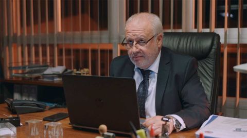 El actor Juan Echanove, en una imagen promocional de la serie 'Desaparecidos'