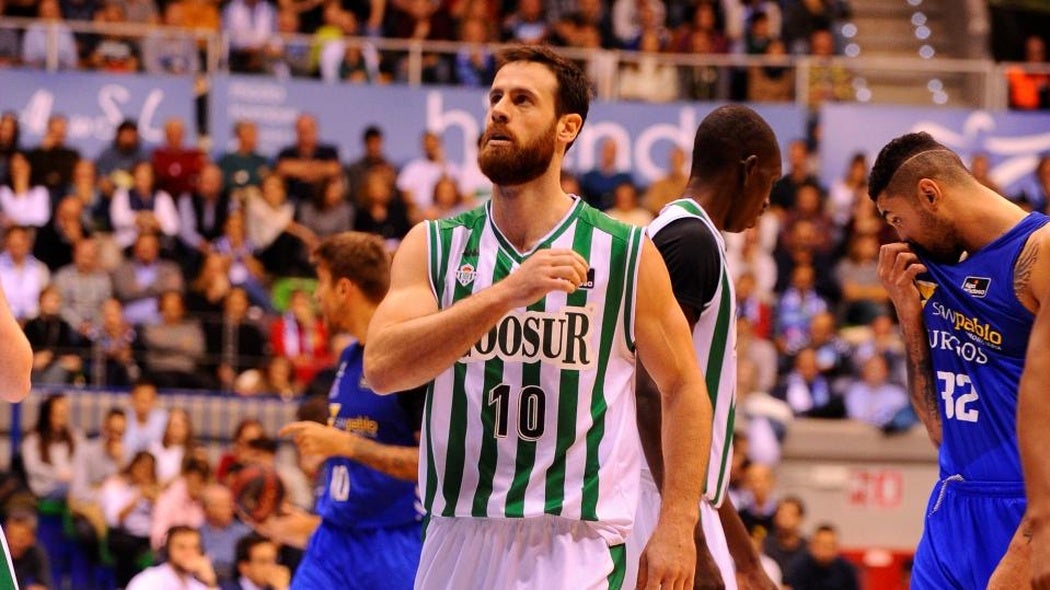 El Coosur Betis renueva a su capitán, Pablo Almazán El Coosur Betis renueva a su capitán, Pablo Almazán