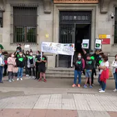Concentración contra la Ley de Educación frente a la Subdelegación del Gobieno en León Concentración contra la Ley de Educación frente a la Subdelegación del Gobieno en León