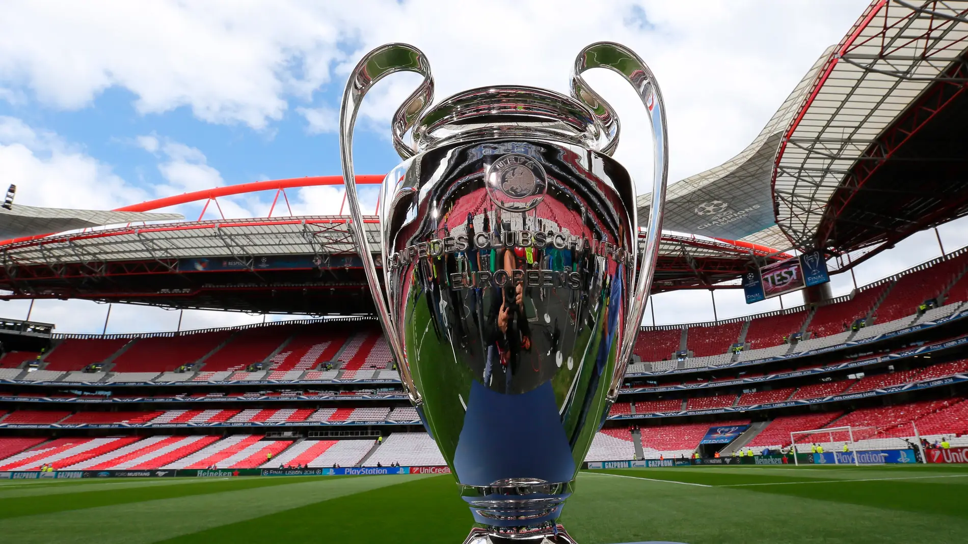 El trofeo de la Champions, en el Estadio da Luz de Lisboa