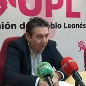 Luis Mariano Santos en la sede de UPL Luis Mariano Santos en la sede de UPL