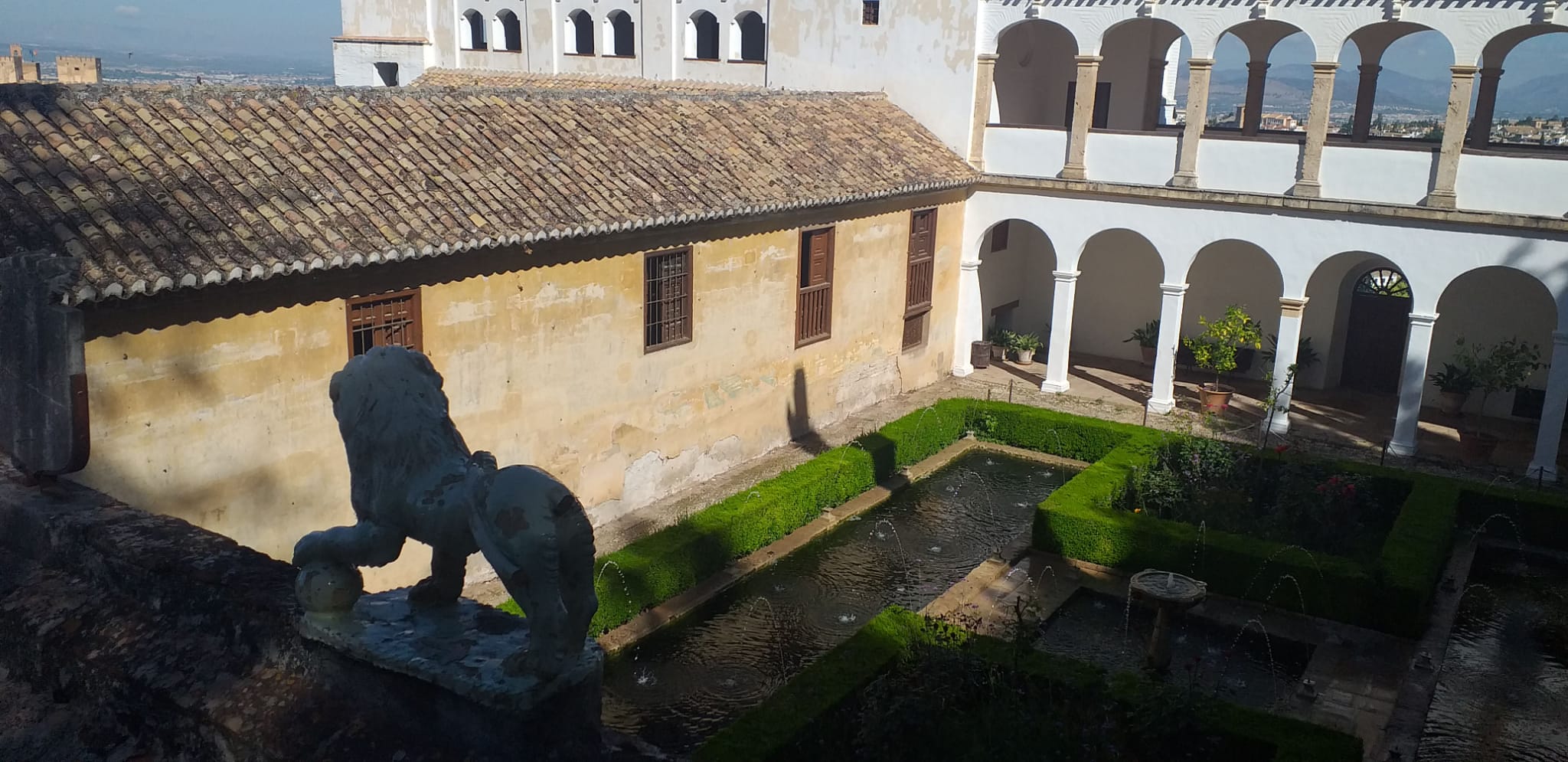 La Alhambra finaliza las obras de mejora en la cubierta de la Torre de las Cabezas La Alhambra finaliza las obras de mejora en la cubierta de la Torre de las Cabezas