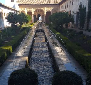 La Alhambra a solas La Alhambra a solas